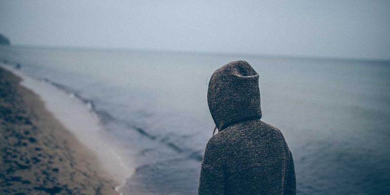 希希美亚：以红色主题引领美妆行业，践行可持续包装与绿色生产的企业责任